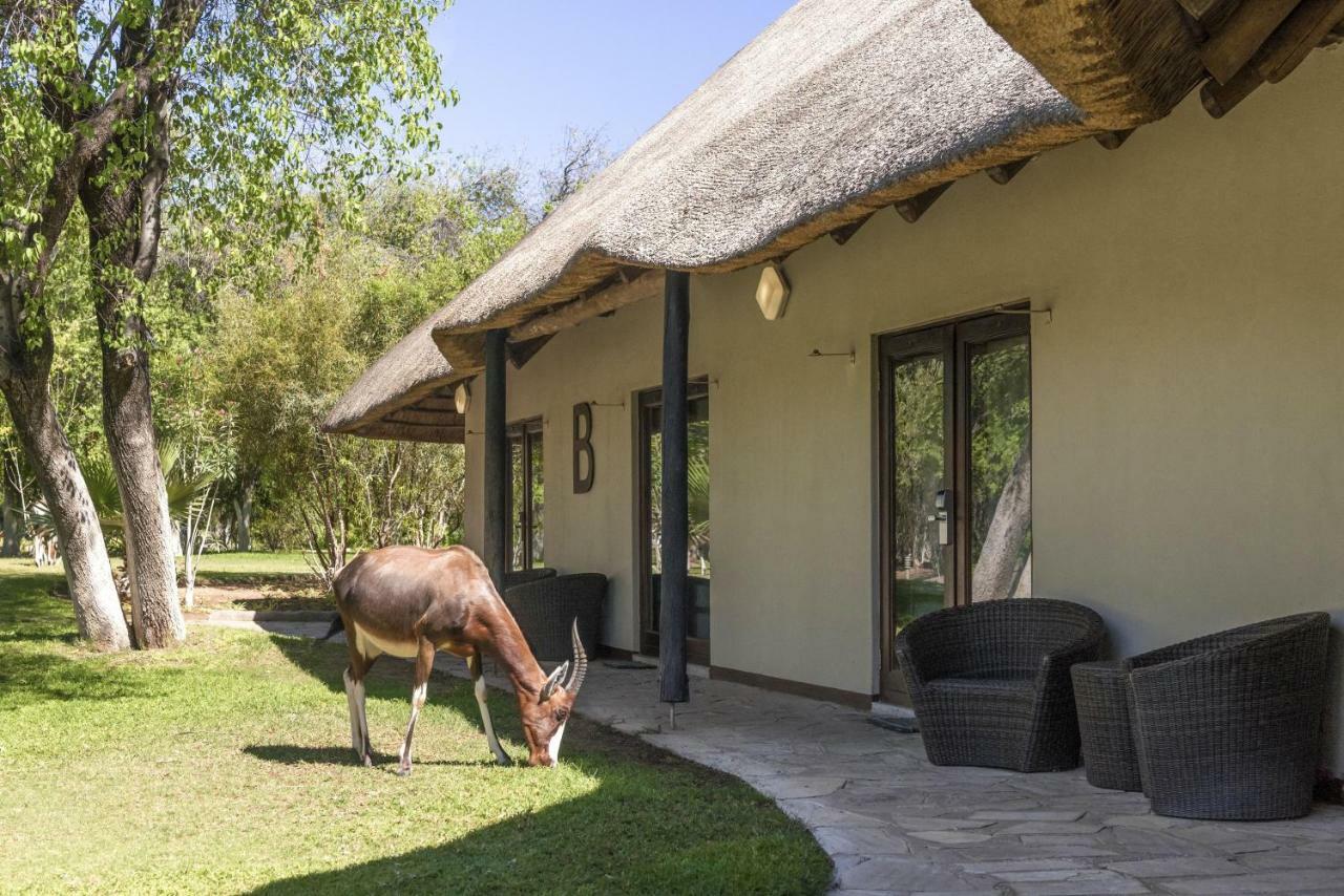 Mokuti Etosha Villa Namutoni Kültér fotó